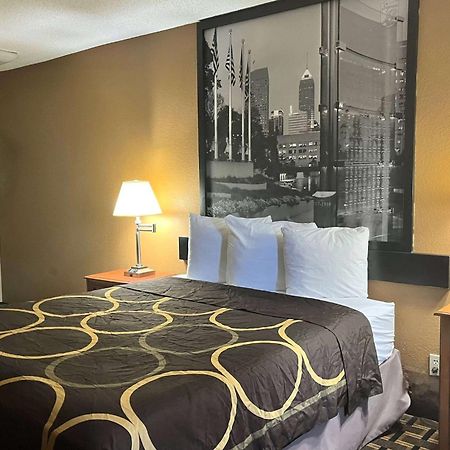 מלון Super 8 By Wyndham Indianapolis/Ne/Castleton Area מראה חיצוני תמונה