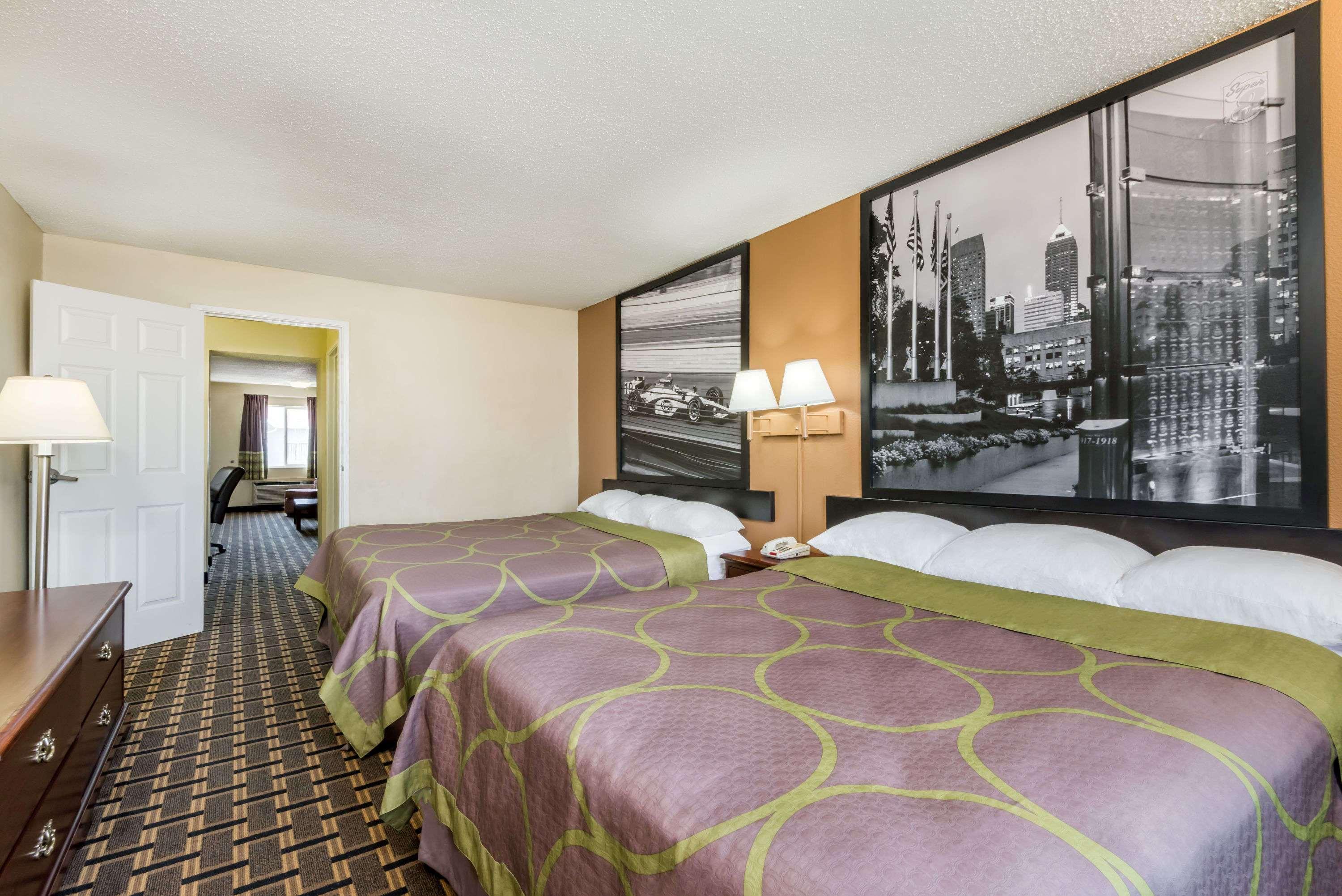 מלון Super 8 By Wyndham Indianapolis/Ne/Castleton Area מראה חיצוני תמונה