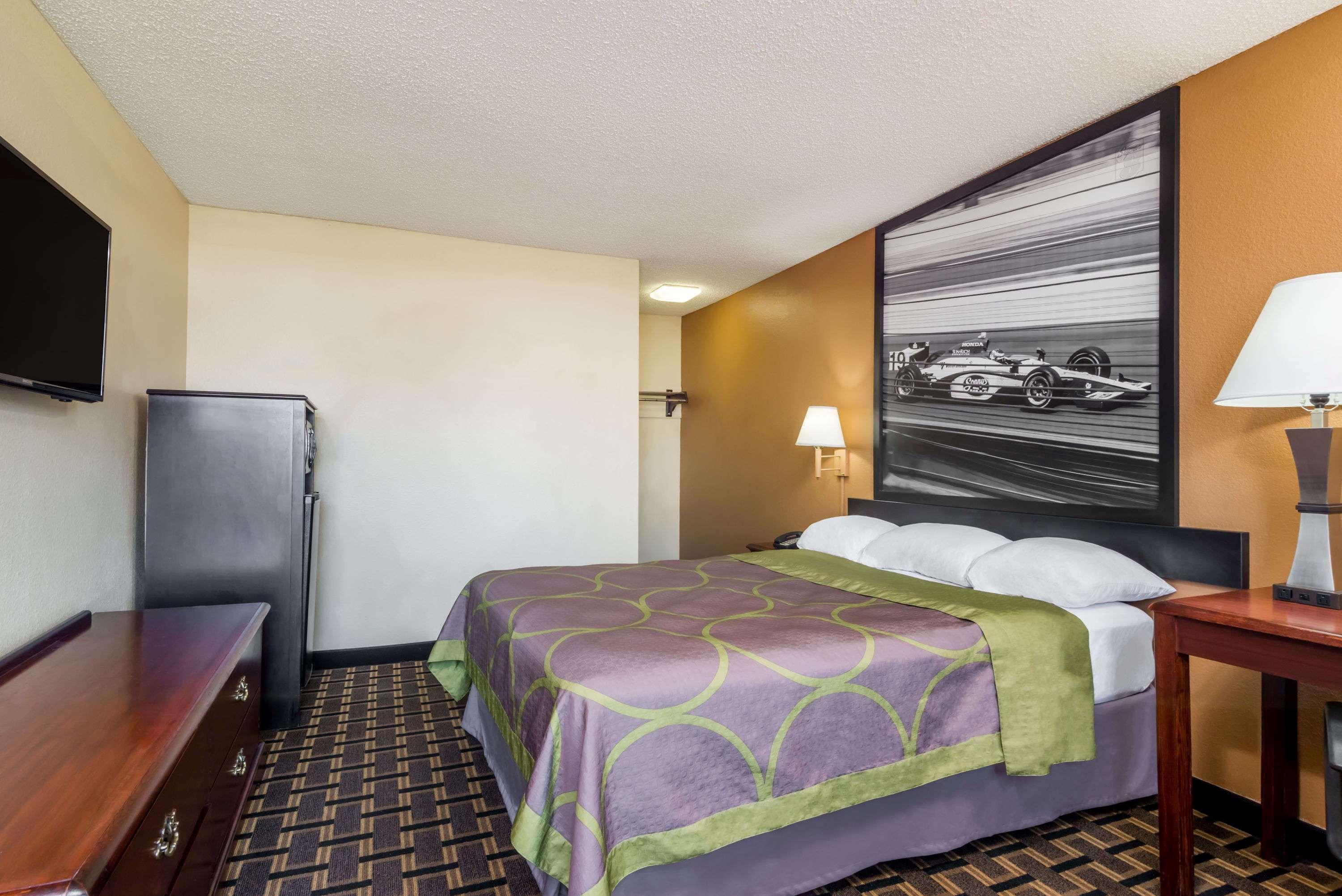 מלון Super 8 By Wyndham Indianapolis/Ne/Castleton Area מראה חיצוני תמונה