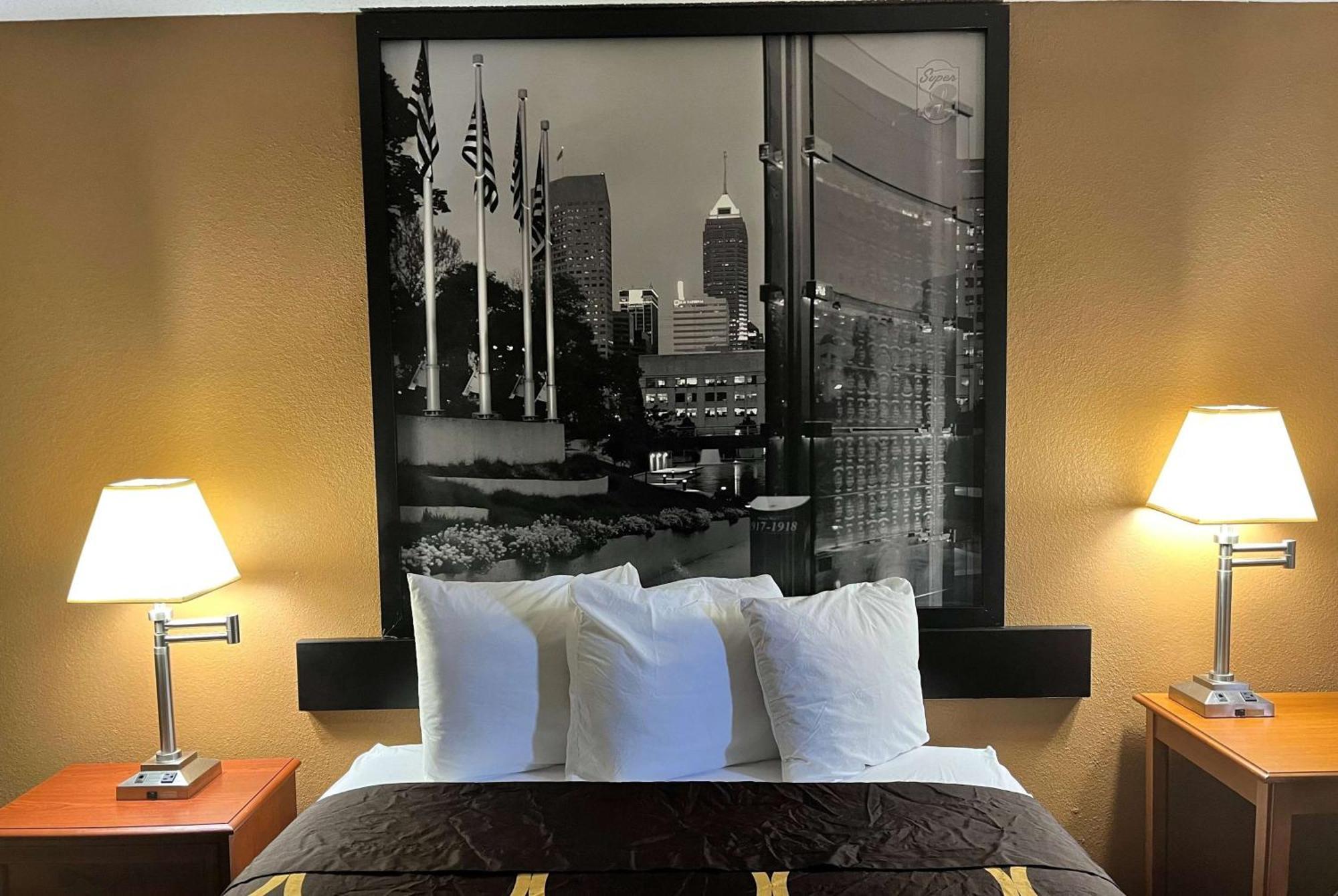 מלון Super 8 By Wyndham Indianapolis/Ne/Castleton Area מראה חיצוני תמונה