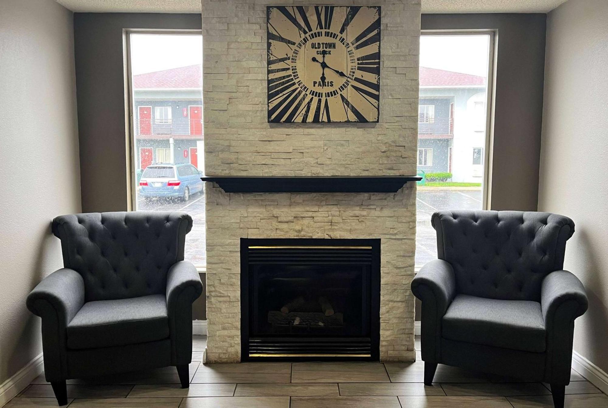 מלון Super 8 By Wyndham Indianapolis/Ne/Castleton Area מראה חיצוני תמונה