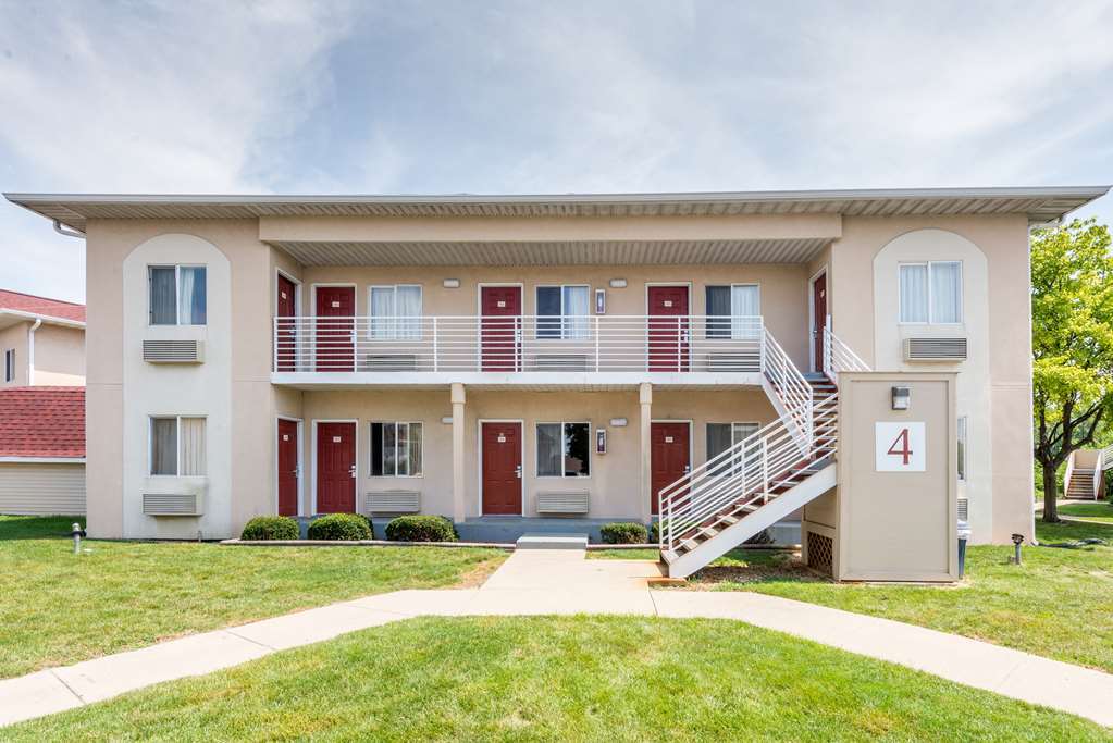 מלון Super 8 By Wyndham Indianapolis/Ne/Castleton Area מראה חיצוני תמונה