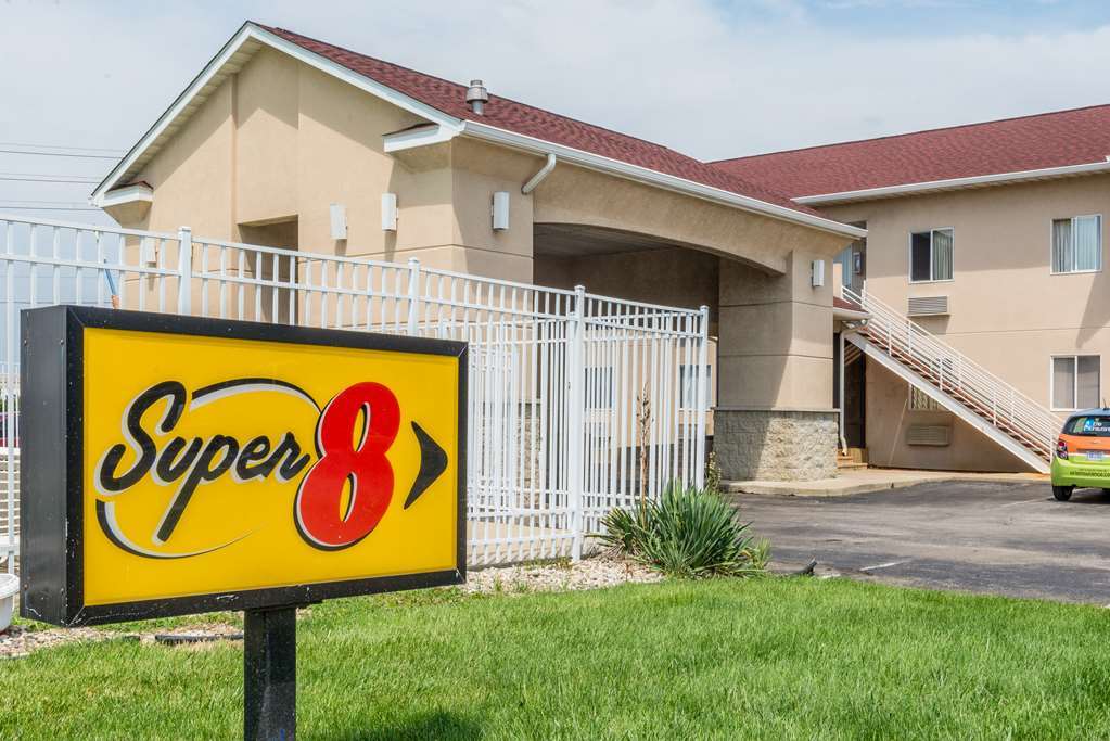 מלון Super 8 By Wyndham Indianapolis/Ne/Castleton Area מראה חיצוני תמונה